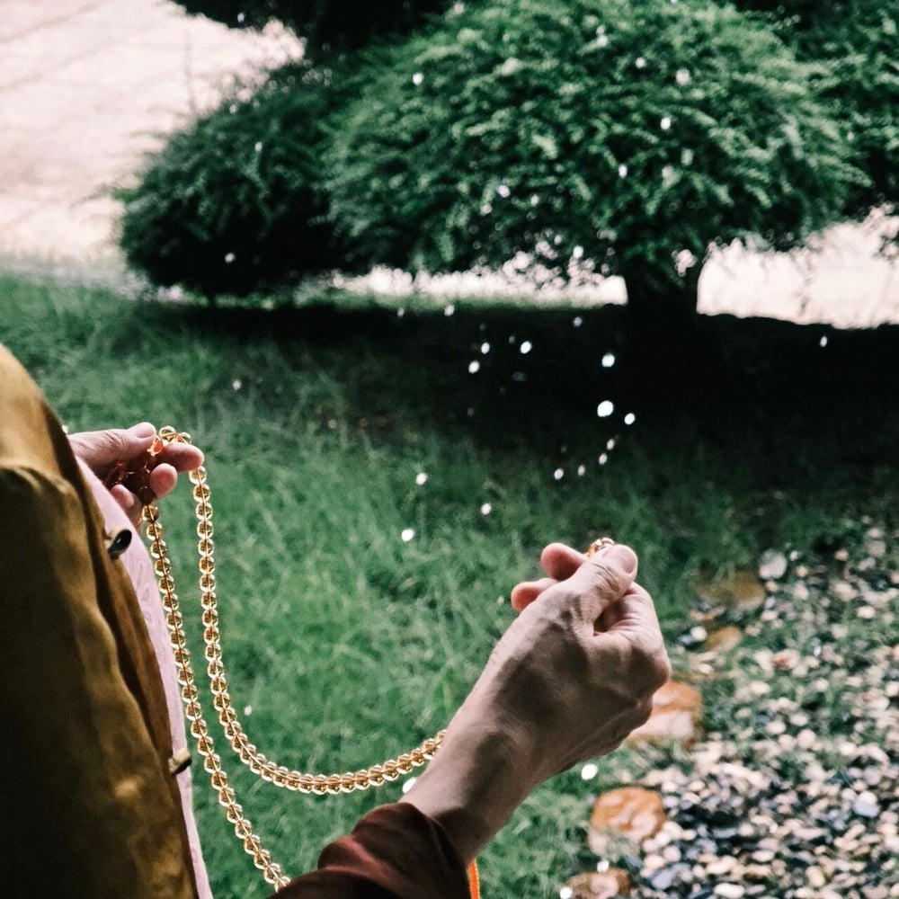 阿弥陀佛威神光明,最尊第一